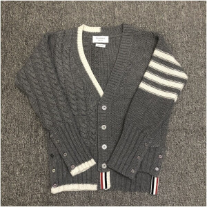 톰브라운 비대칭 스티치 가디건