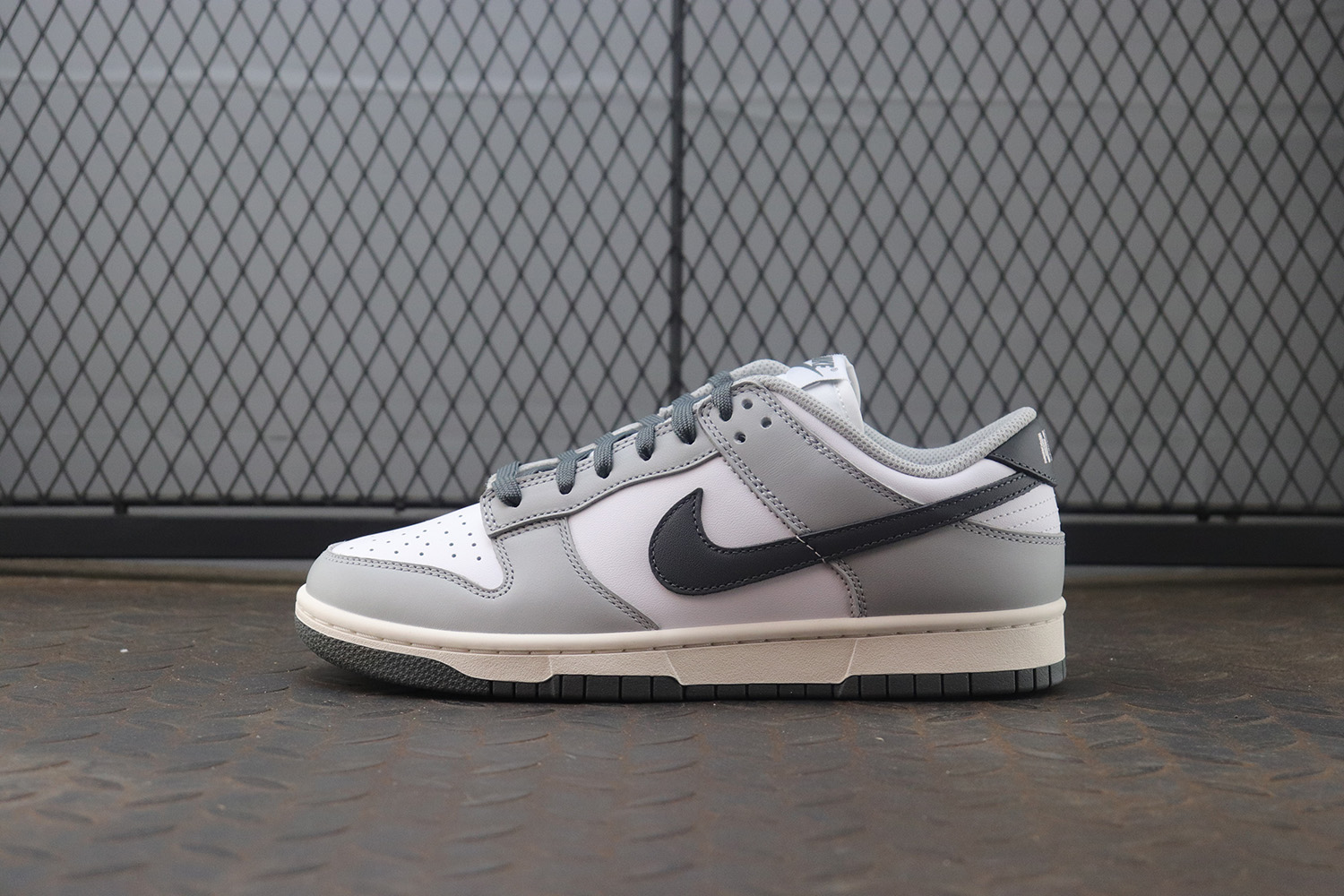 [M공장]나이키 덩크 로우 라이트 스모크 그레이