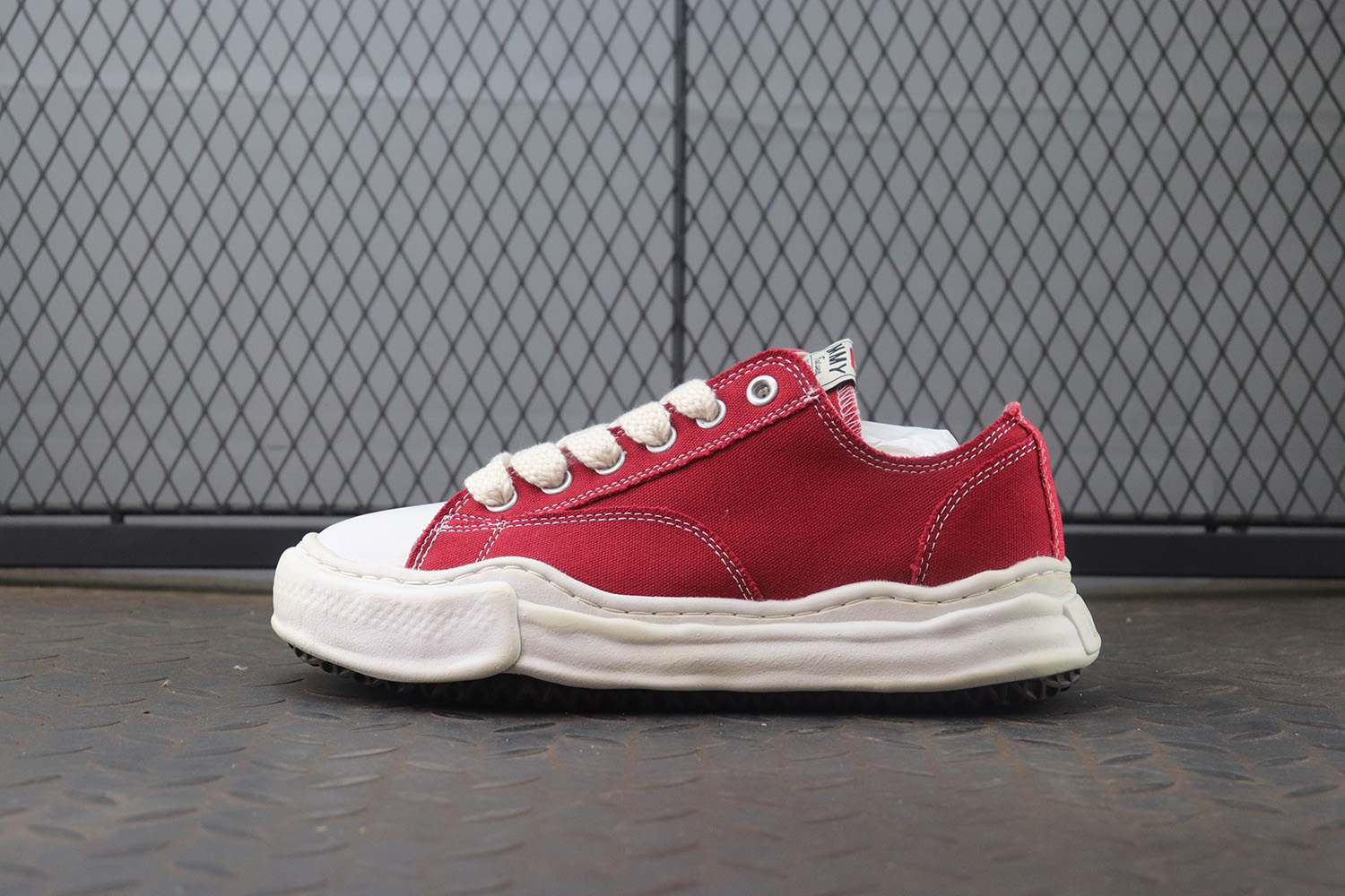 메종 미하라 야스히로 피터슨 OG 솔 캔버스 로우 스니커즈 오렌지