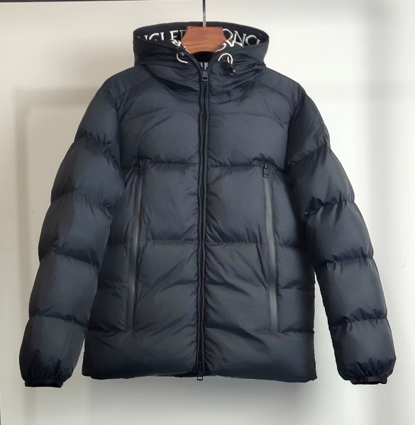 몽클레어 Montcla Down Jacket